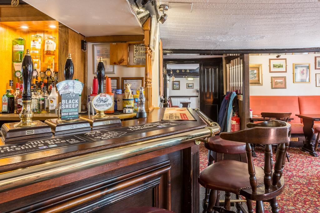 The Cross Keys Inn Tebay  Exterior photo