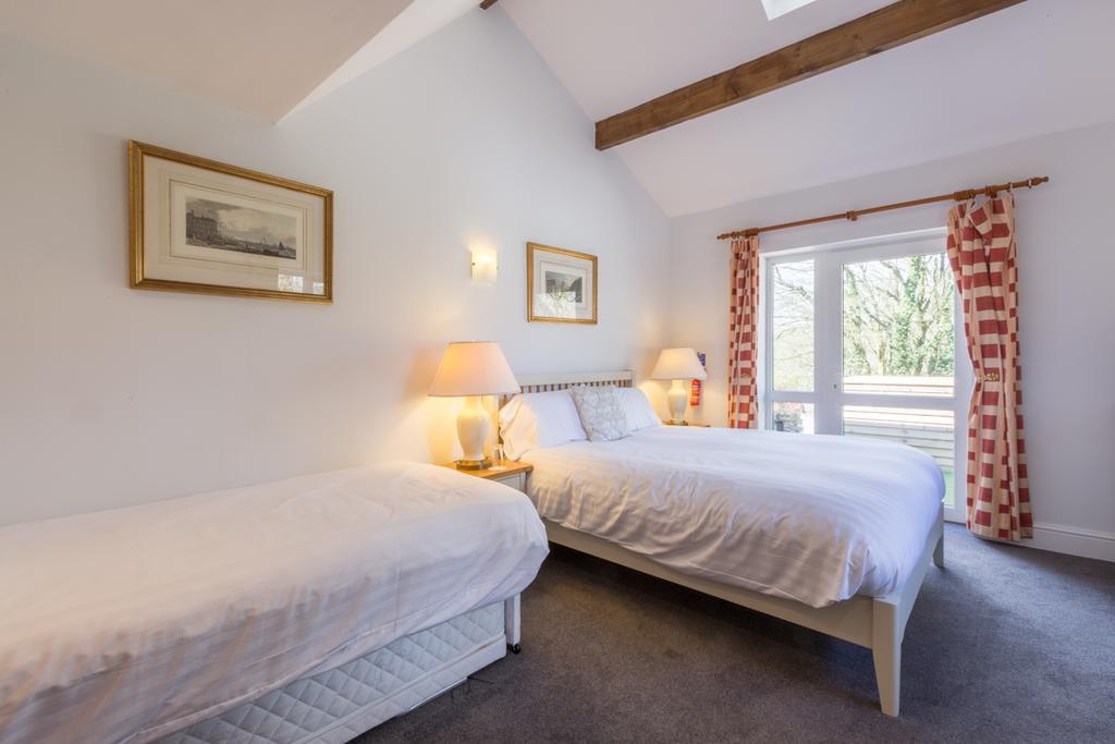 The Cross Keys Inn Tebay  Room photo